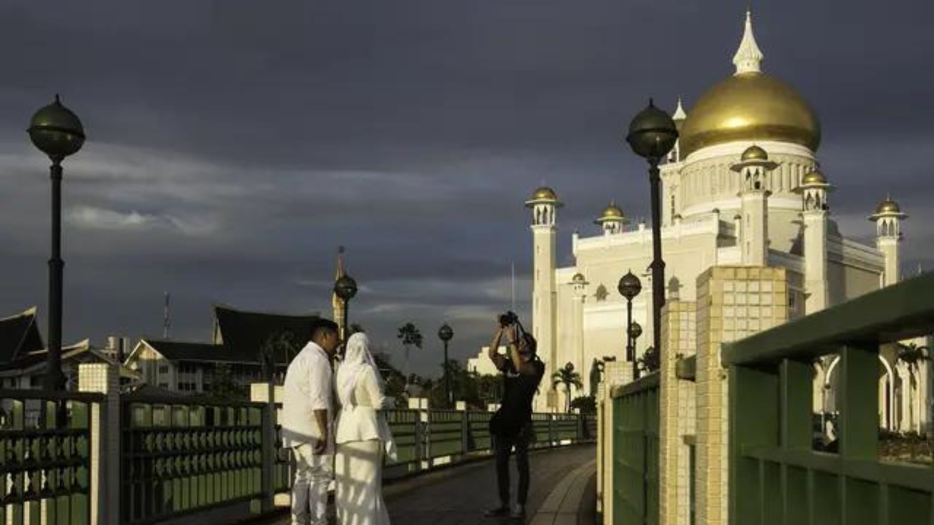 Kemegahan Masjid Sultan Omar Ali Saifudien